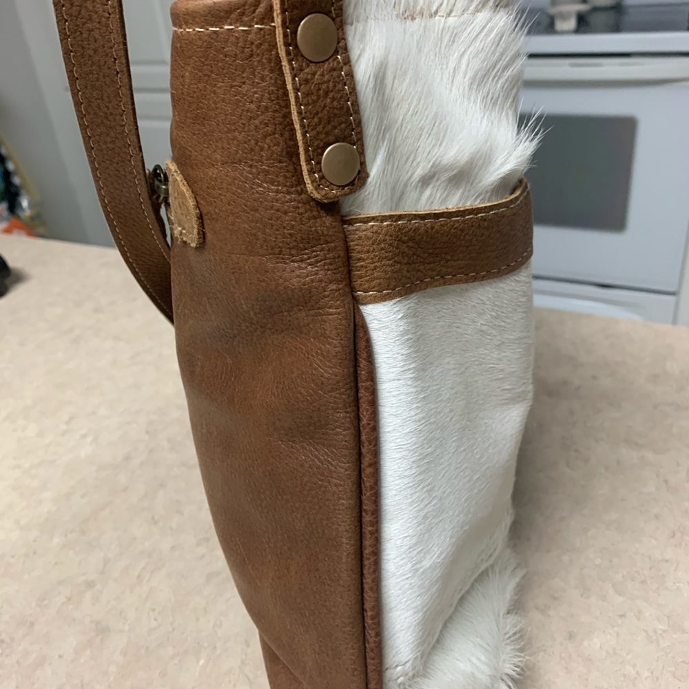 Myra Bag, Genuine Cowhide bag. - Picture 2 of 16